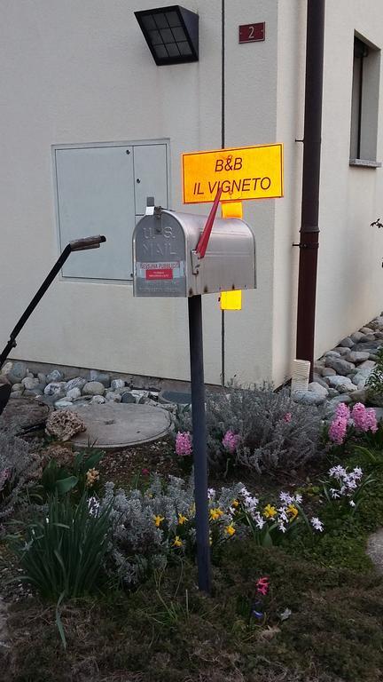 B&B Il Vigneto Мелано Екстериор снимка